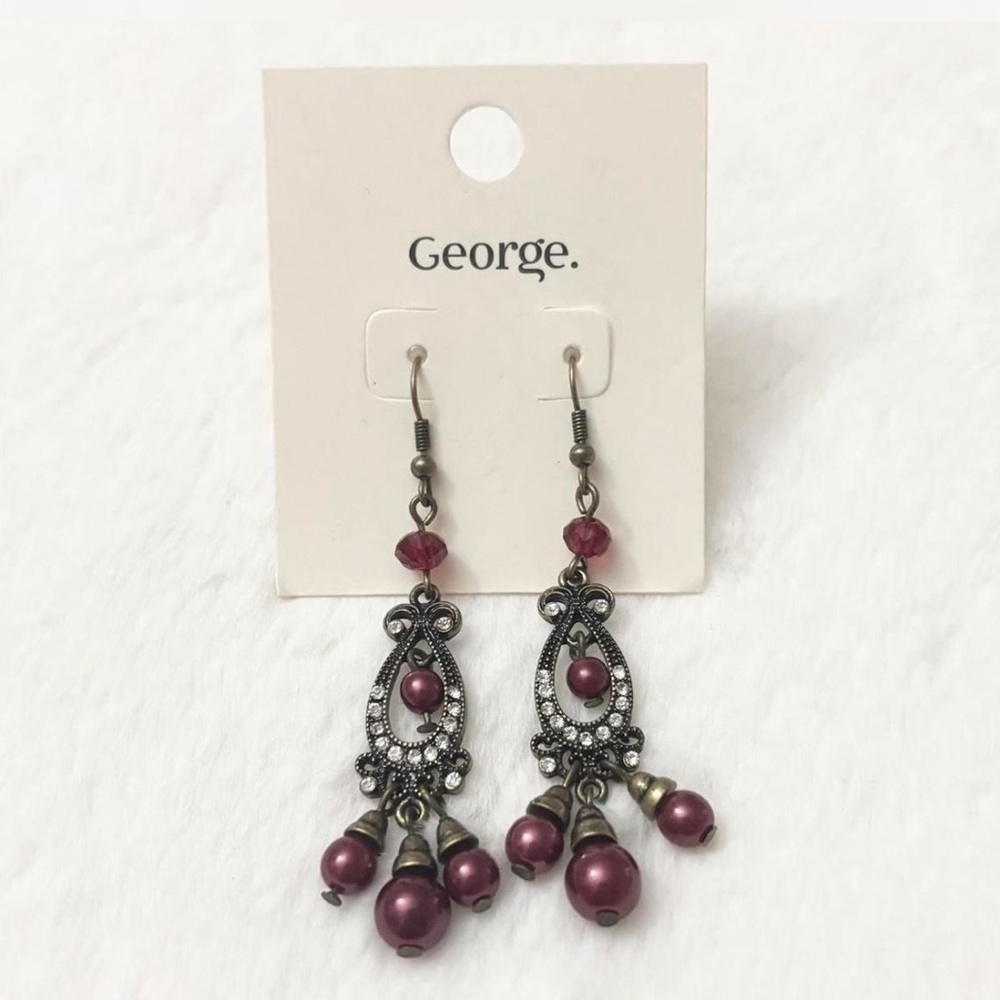 5/$15 🩷 MUST BUNDLE NWT George Purple/Burgundy Silver Chandelier Earrings